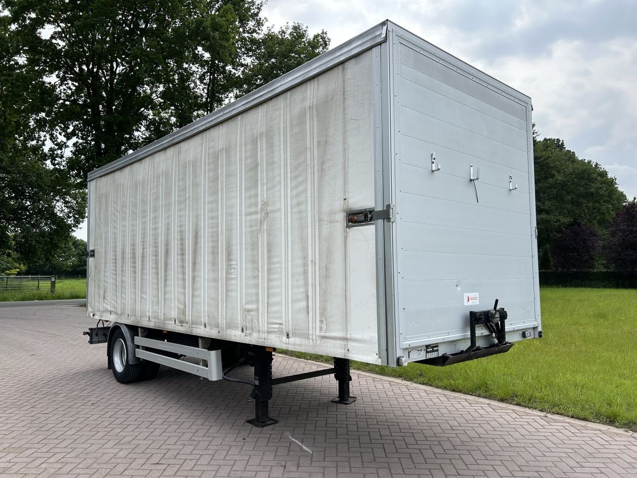 PKW-Anhänger van het type Sonstige be oplegger QUALITY TRAILERS snelschuifzeilen 7 ton, Gebrauchtmaschine in Putten (Foto 8)