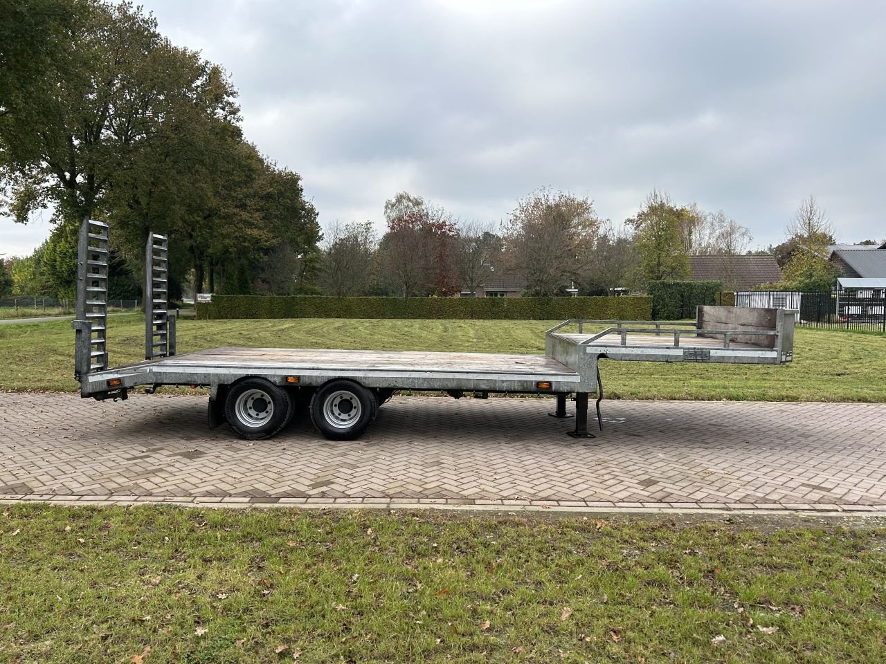 PKW-Anhänger van het type Sonstige be oplegger semi dieplader 10 ton VELDHUIZEN 2012, Gebrauchtmaschine in Putten (Foto 2)