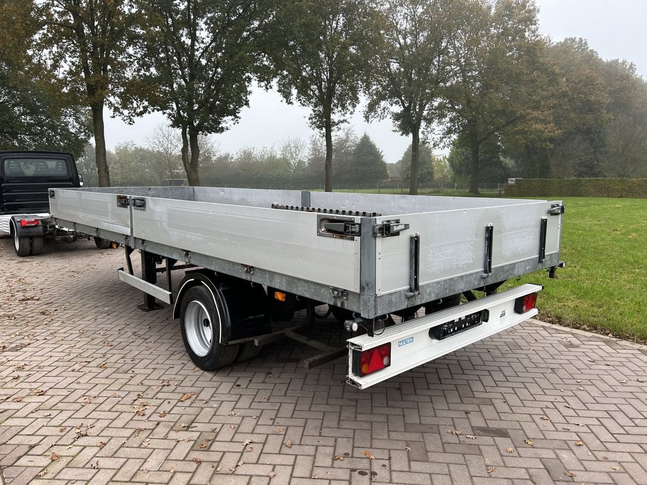 PKW-Anhänger van het type Sonstige BE oplegger vlak met luiken bunk 7 ton, Gebrauchtmaschine in Putten (Foto 4)