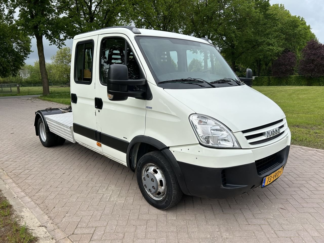 PKW-Anhänger Türe ait Sonstige be trekker 10 ton Iveco Daily 40C18 met dubbele cabine, Gebrauchtmaschine içinde Putten (resim 2)