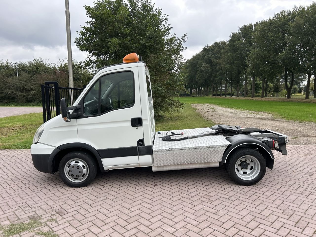 PKW-Anhänger typu Sonstige be trekker 12 ton Iveco Daily 35C17 met trekhaak euro 5, Gebrauchtmaschine v Putten (Obrázek 3)