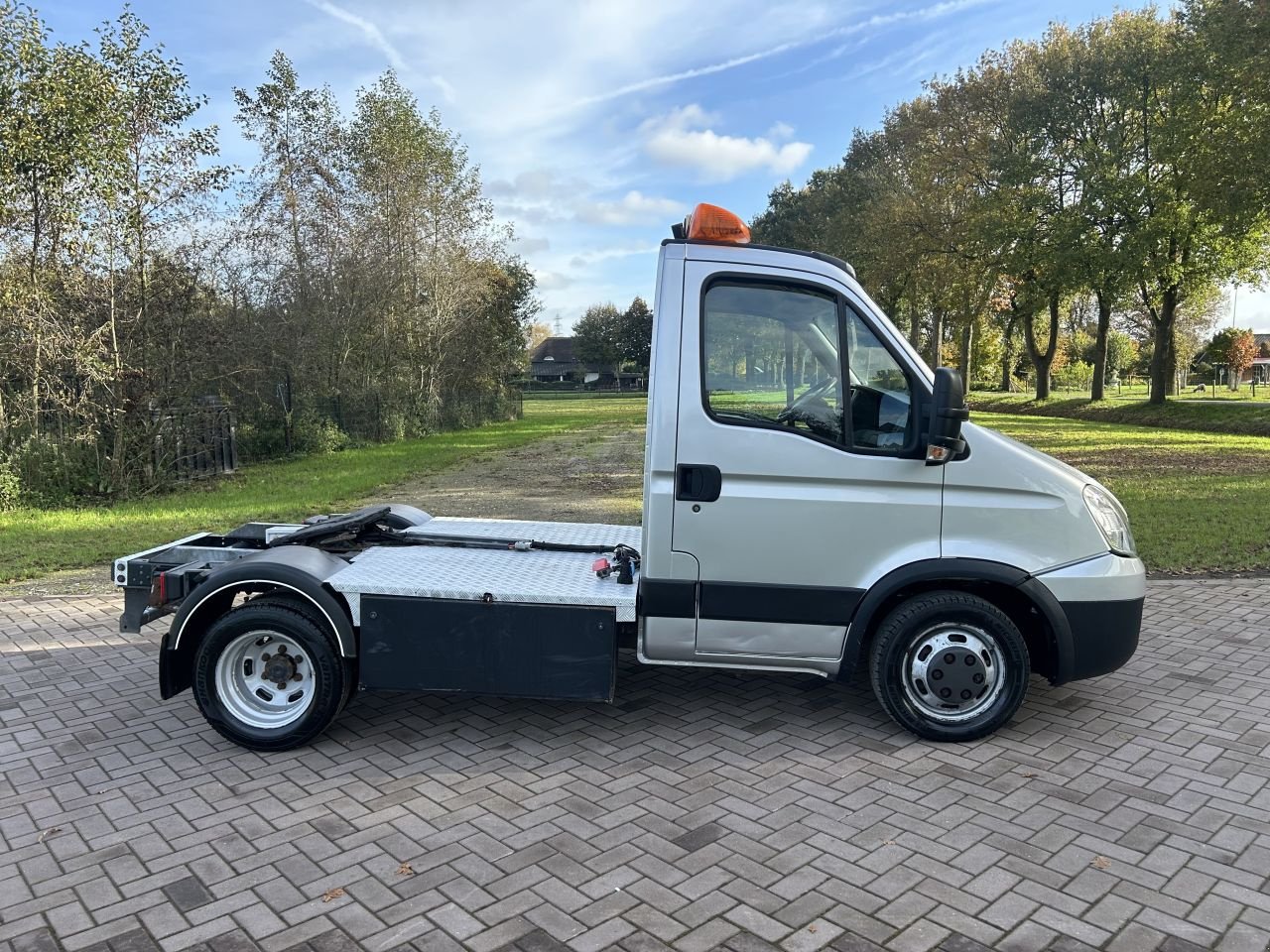 PKW-Anhänger Türe ait Sonstige be trekker 12 ton Iveco Daily 35C17 met trekhaak euro 5, Gebrauchtmaschine içinde Putten (resim 4)