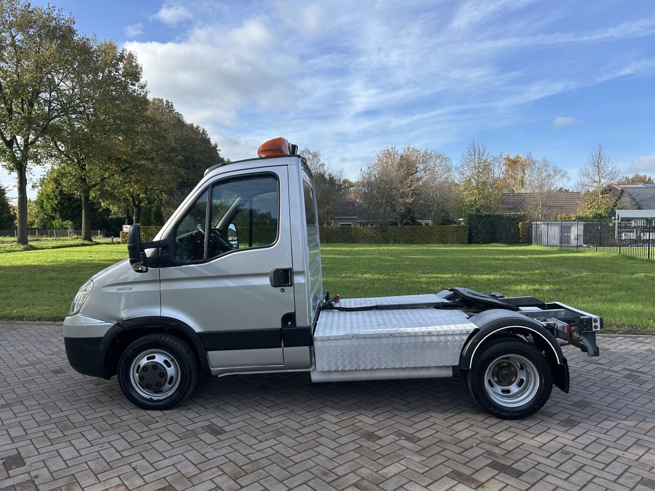 PKW-Anhänger tip Sonstige be trekker 12 ton Iveco Daily 35C17 met trekhaak euro 5, Gebrauchtmaschine in Putten (Poză 3)