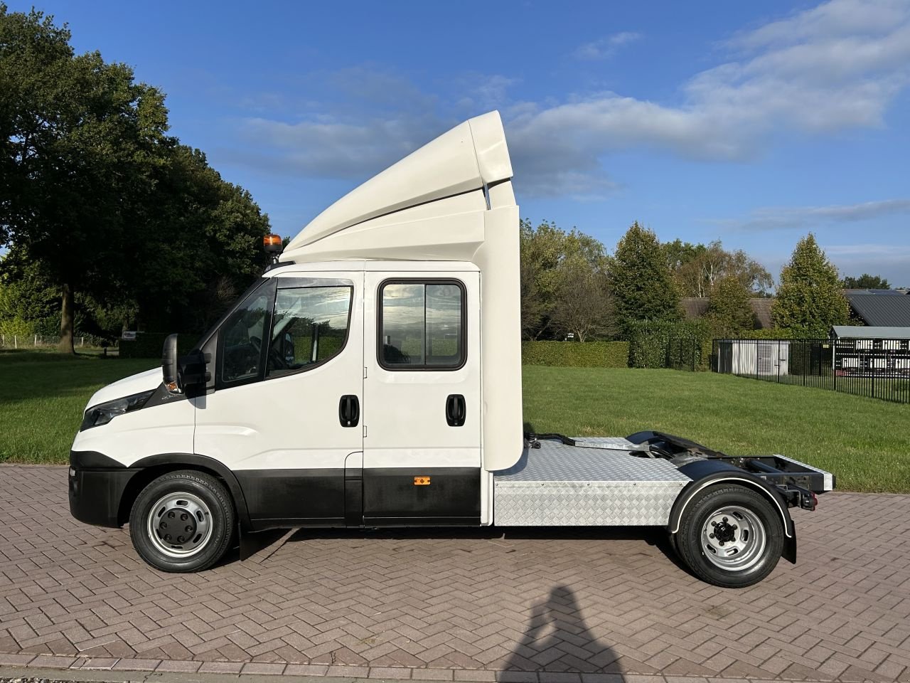 PKW-Anhänger des Typs Sonstige be trekker 8.8 ton Iveco Daily 40C21 met dubbele cabine, Gebrauchtmaschine in Putten (Bild 4)