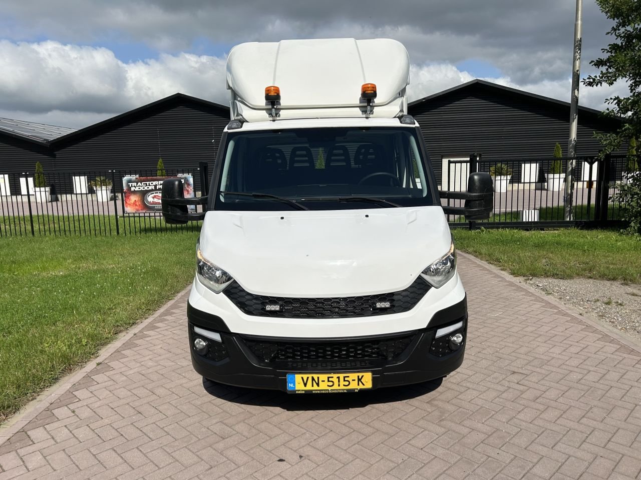 PKW-Anhänger van het type Sonstige be trekker 8.8 ton Iveco Daily 40C21 met dubbele cabine, Gebrauchtmaschine in Putten (Foto 8)