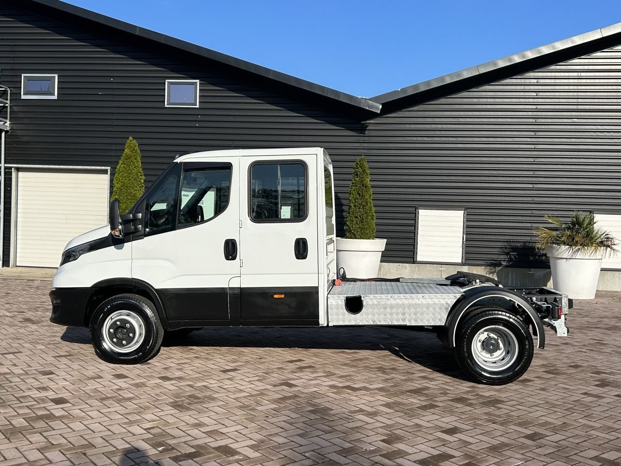 PKW-Anhänger za tip Sonstige be trekker c1 rijbewijs 12 ton Iveco Daily 65c16 euro 6, Neumaschine u Putten (Slika 4)