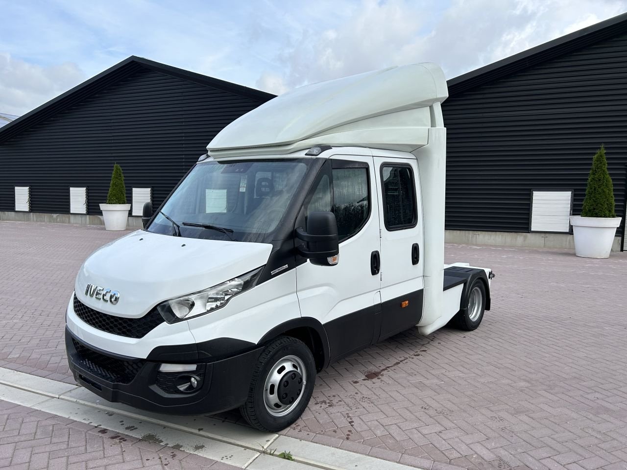 PKW-Anhänger Türe ait Sonstige be trekker Iveco 40C21 Hi Matic 40C21 automaat, Gebrauchtmaschine içinde Putten (resim 1)