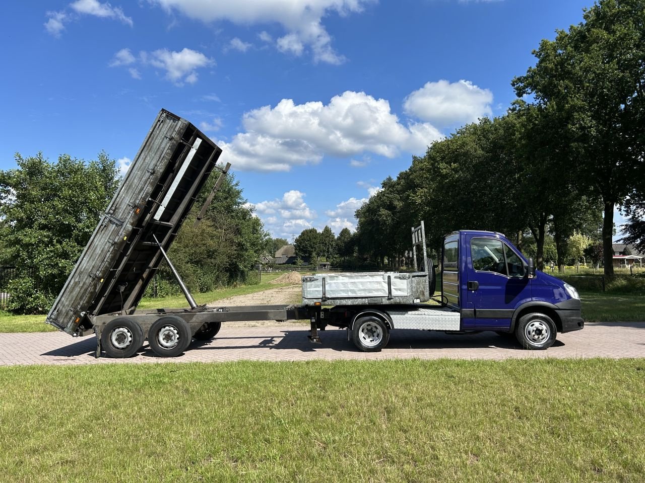 PKW-Anhänger des Typs Sonstige be trekker Iveco Daily 40C17 10 ton met Veldhuizen kipper, Gebrauchtmaschine in Putten (Bild 1)