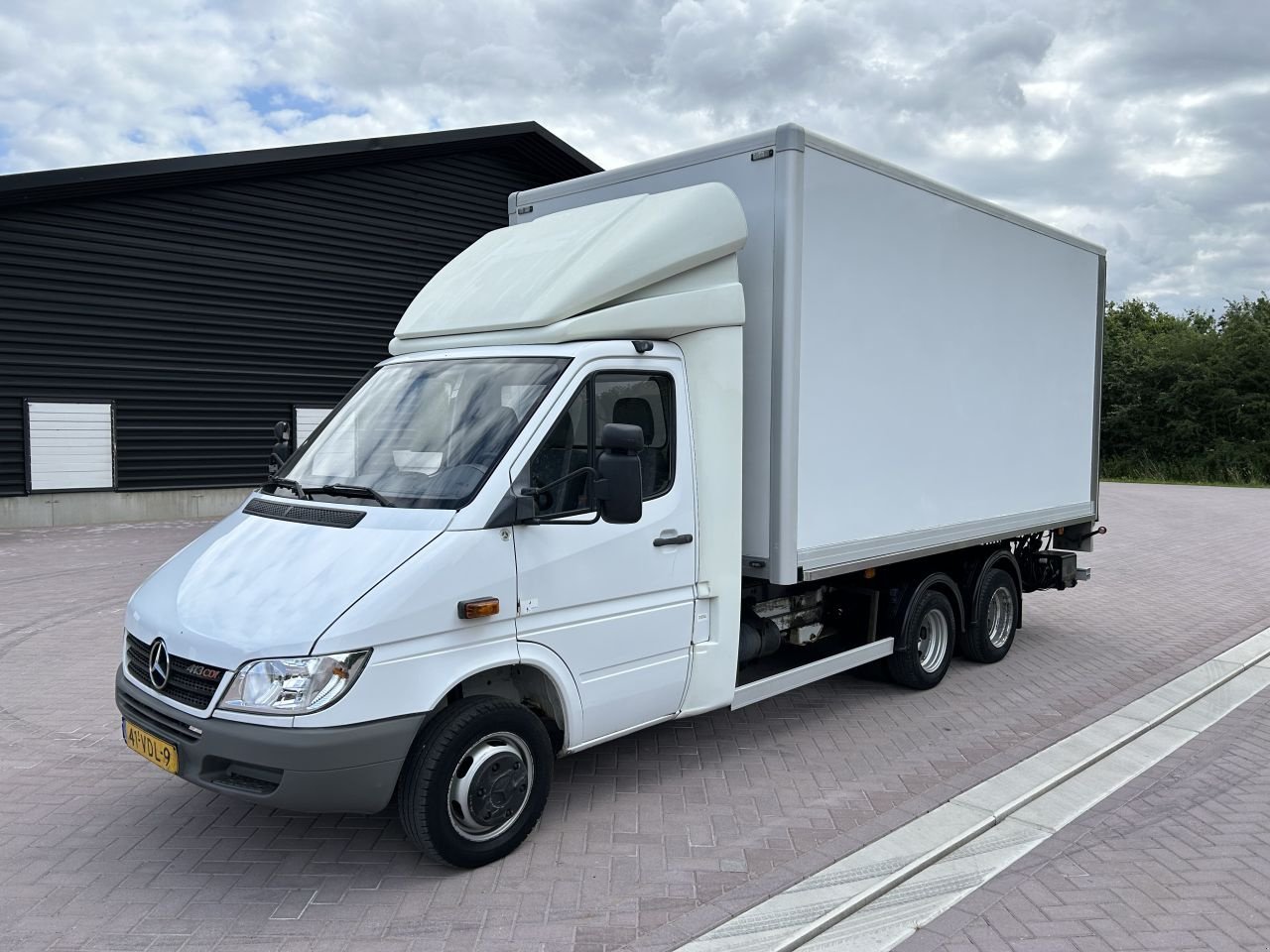 PKW-Anhänger tip Sonstige be Trekker MERCEDES-BENZ sprinte be Trekker MERCEDES-BENZ sprinte clixtar met laadklep 750 kg, Gebrauchtmaschine in Putten (Poză 1)