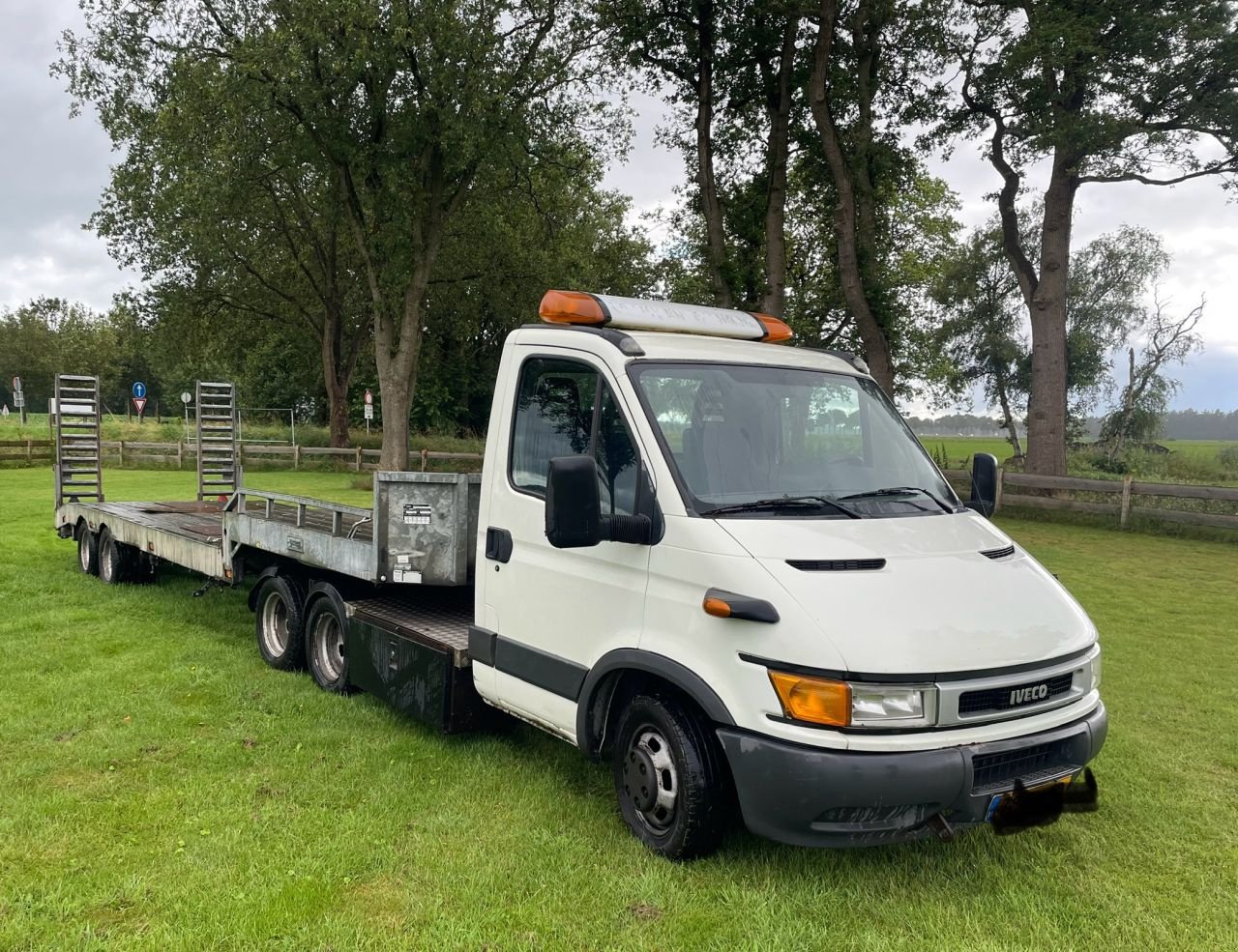 PKW-Anhänger des Typs Sonstige Iveco met Veldhuizen 35C15, Gebrauchtmaschine in Eursinge (Bild 2)