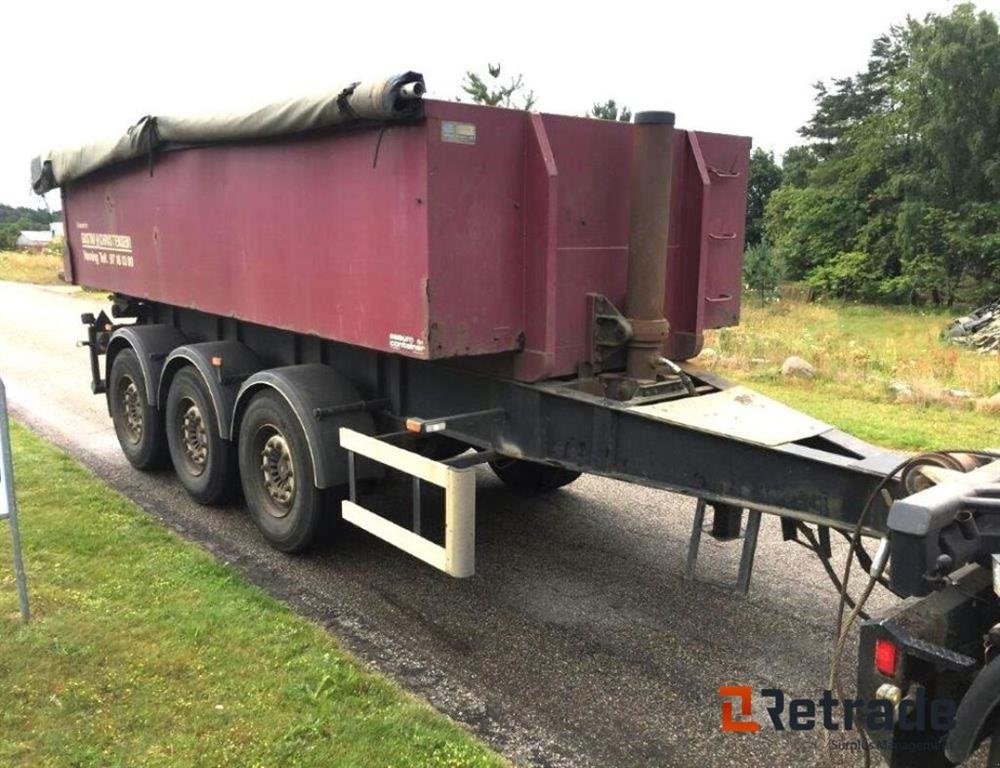 PKW-Anhänger of the type Sonstige MJS 3-akslet og isoleret kærre med tip / truck bed with tip, Gebrauchtmaschine in Rødovre (Picture 5)