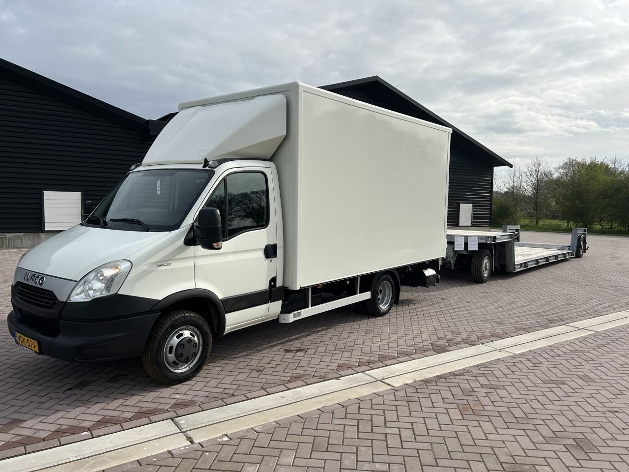 PKW-Anhänger des Typs Sonstige Wij zoeken BE trekker Iveco Wij zoeken BE trekker Iveco Kuiper mercedes veldhuizen, Gebrauchtmaschine in Putten (Bild 3)