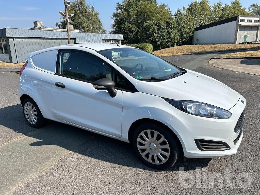 PKW/LKW des Typs Ford Fiesta 1,5 TDCI, Gebrauchtmaschine in Düsseldorf (Bild 3)