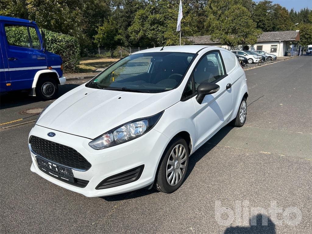 PKW/LKW des Typs Ford Fiesta 1,5 TDCI, Gebrauchtmaschine in Düsseldorf (Bild 4)