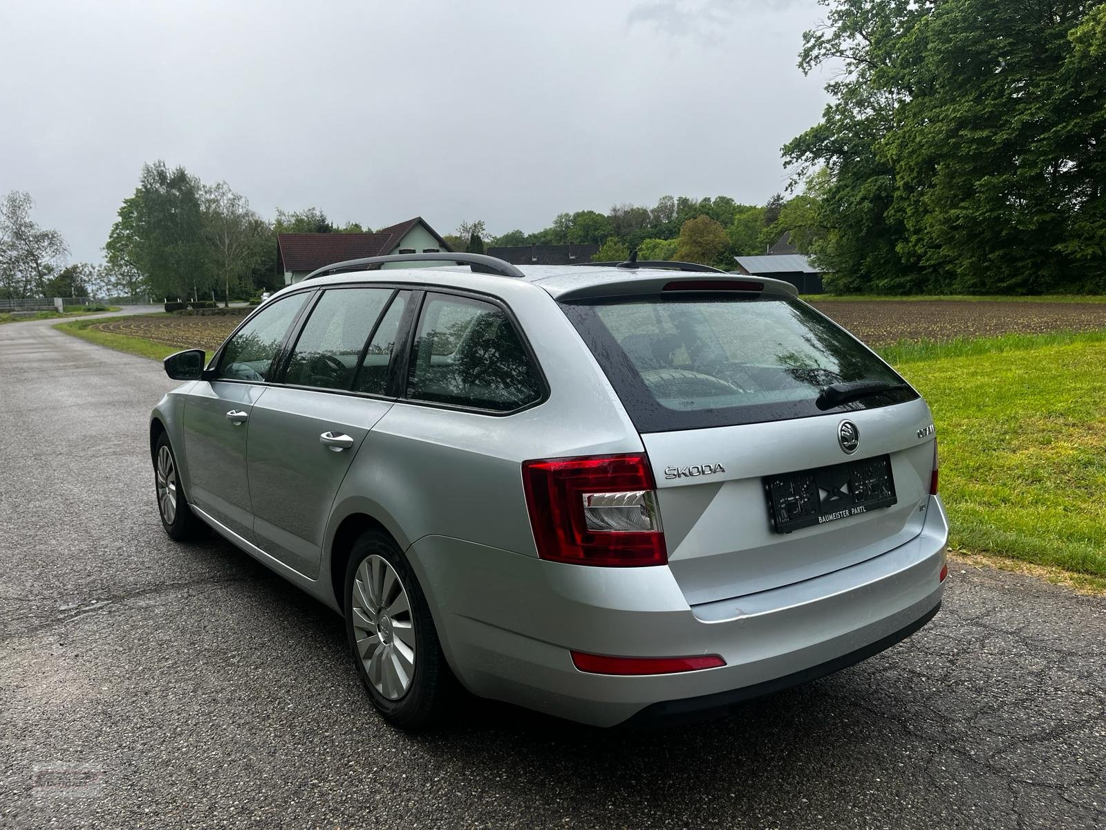 PKW/LKW del tipo skoda Octavia, Gebrauchtmaschine en Deutsch - Goritz (Imagen 8)