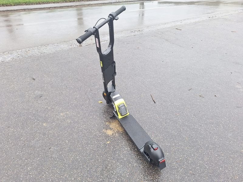 PKW/LKW a típus Sonstige Husqvarna SKUTTA, Neumaschine ekkor: St. Marienkirchen (Kép 6)