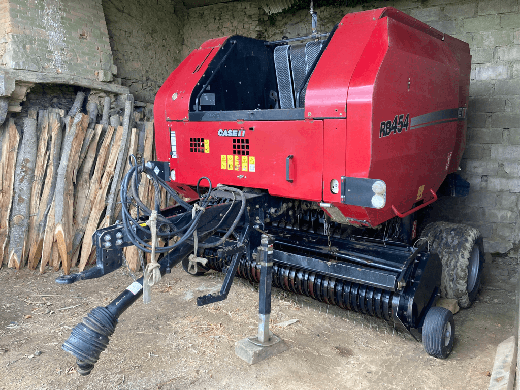 Press-/Wickelkombination des Typs Case IH RB 454, Gebrauchtmaschine in ISIGNY-LE-BUAT (Bild 6)