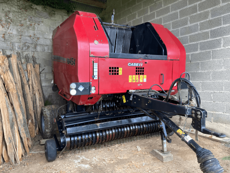 Press-/Wickelkombination of the type Case IH RB 454, Gebrauchtmaschine in ISIGNY-LE-BUAT (Picture 1)