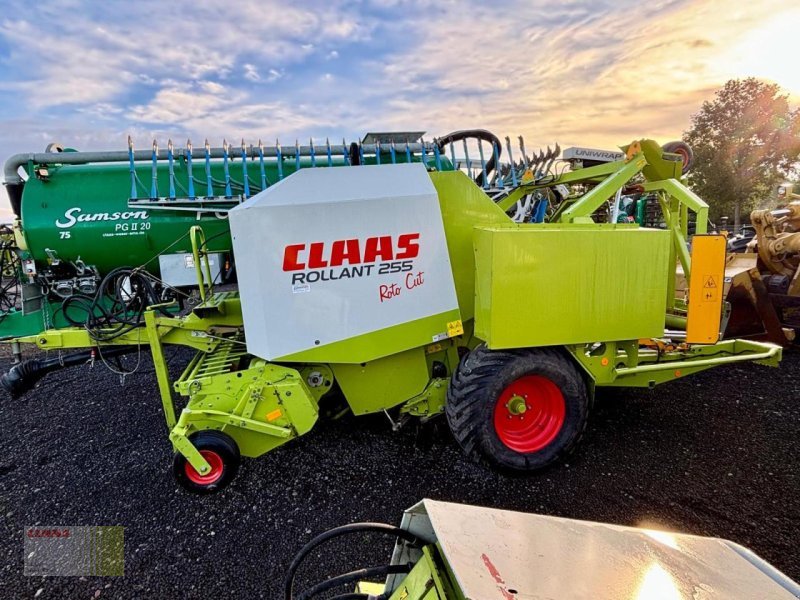 Press-/Wickelkombination des Typs CLAAS ROLLANT 255 RC UNIWRAP, Pressen-Wickler-Kombinatio, Gebrauchtmaschine in Westerstede (Bild 5)