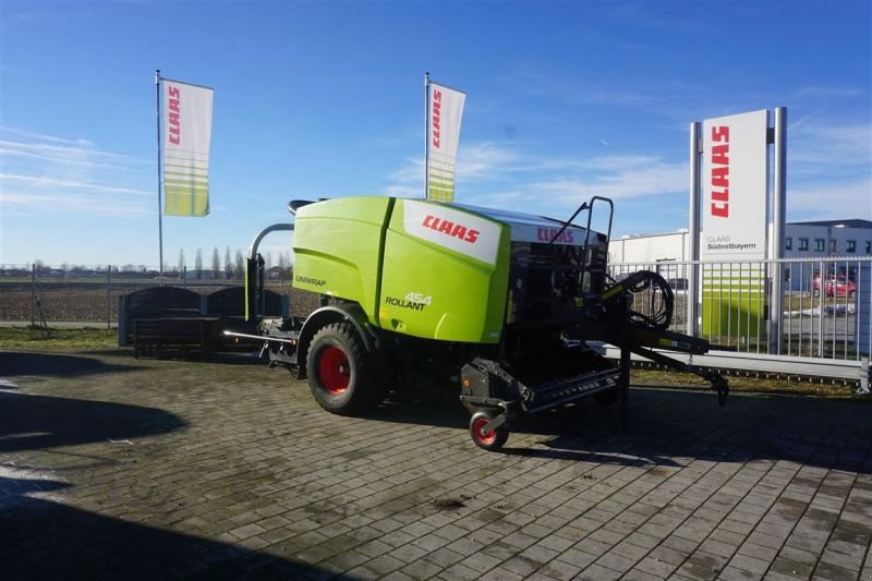 Press-/Wickelkombination des Typs CLAAS ROLLANT 454 RC UNIWRAP, Gebrauchtmaschine in Töging a. Inn (Bild 1)