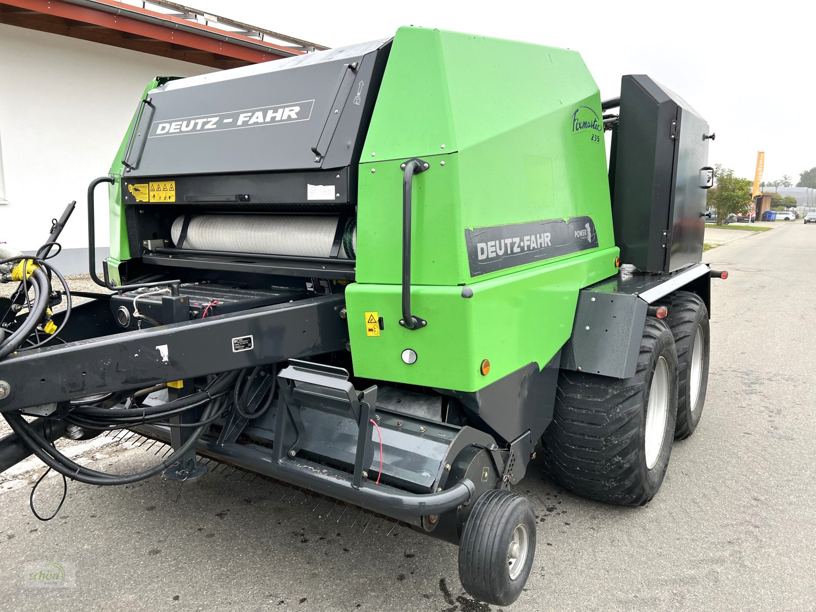 Press-/Wickelkombination des Typs Deutz-Fahr Fixmaster 235 BP Balepack OptiCut 23 - mit der 2,3 Meter breiten Pick-Up, Gebrauchtmaschine in Burgrieden (Bild 18)