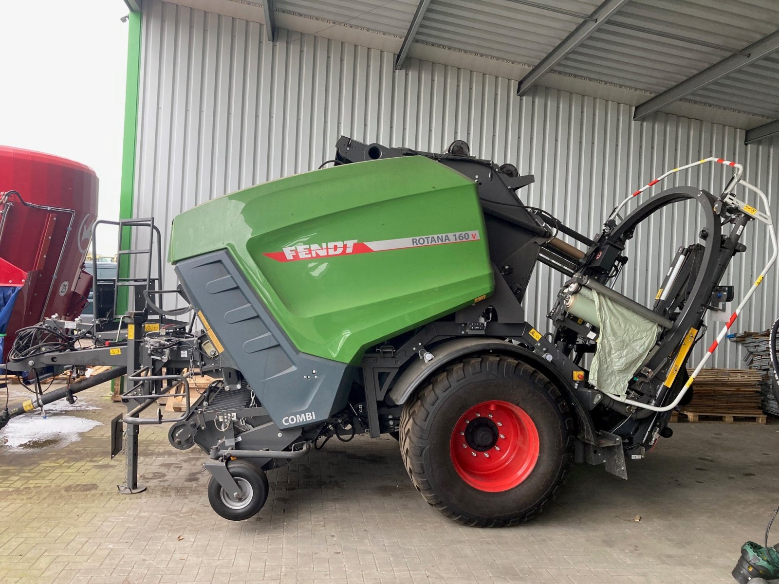 Press-/Wickelkombination van het type Fendt Rotana 160 V Combi, Gebrauchtmaschine in Husum (Foto 2)