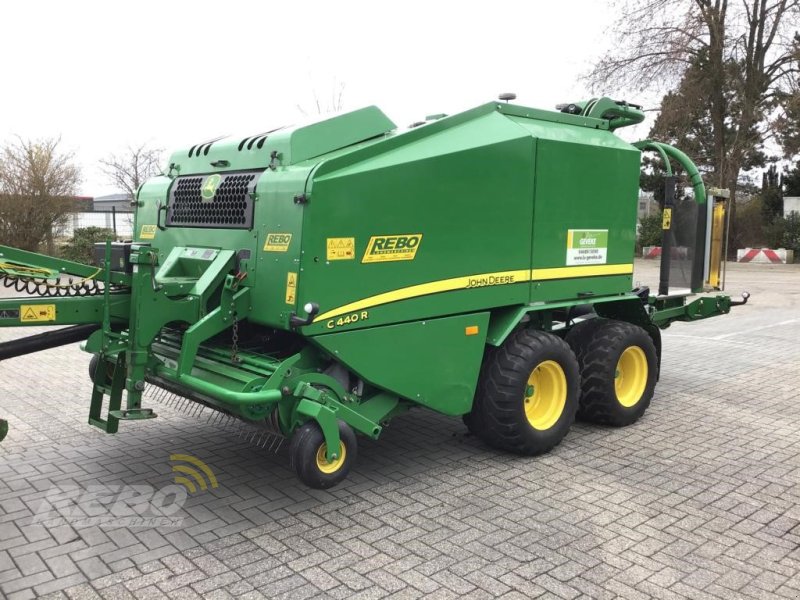 Press-/Wickelkombination of the type John Deere C440R RUNDBALLENPRESSEKOMBINAT, Gebrauchtmaschine in Visbek/Rechterfeld (Picture 1)