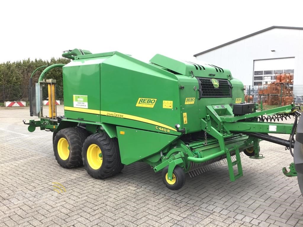 Press-/Wickelkombination Türe ait John Deere C440R RUNDBALLENPRESSEKOMBINAT, Gebrauchtmaschine içinde Visbek/Rechterfeld (resim 2)