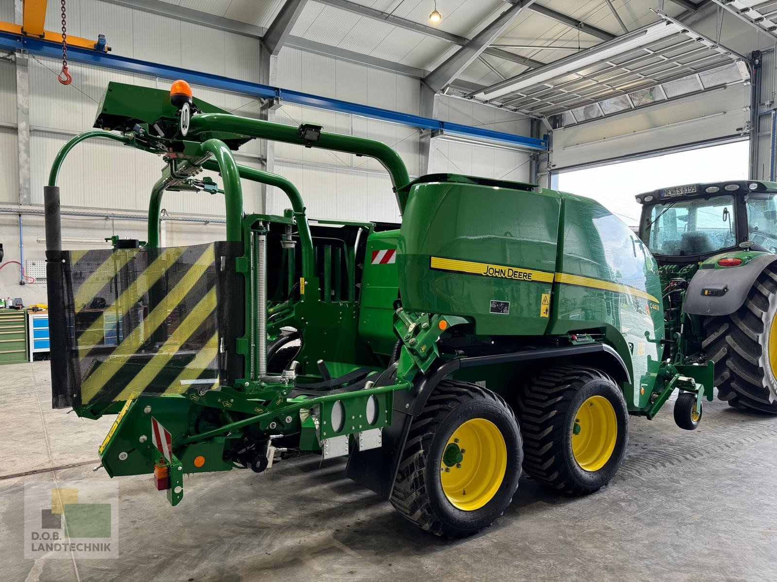 Press-/Wickelkombination des Typs John Deere C441 R, Gebrauchtmaschine in Lauterhofen (Bild 4)