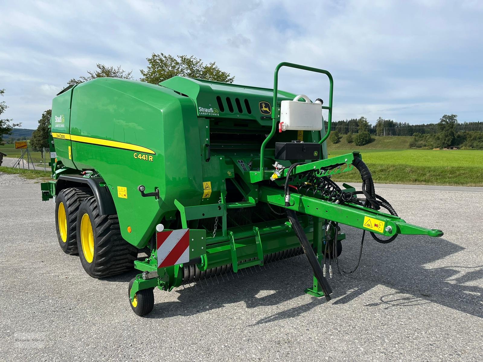 Press-/Wickelkombination a típus John Deere C441 R, Gebrauchtmaschine ekkor: Antdorf (Kép 2)