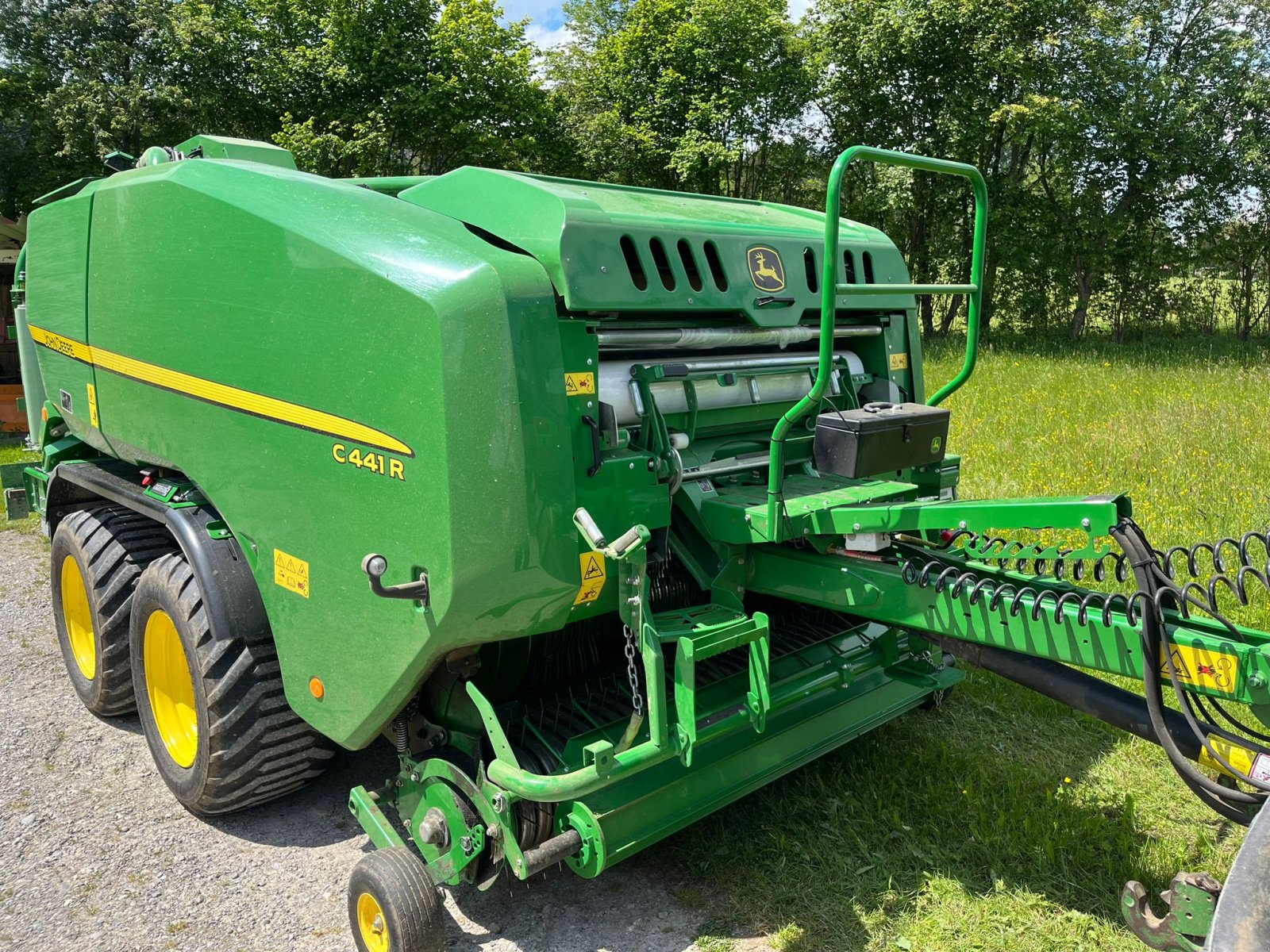 Press-/Wickelkombination Türe ait John Deere C441R, Gebrauchtmaschine içinde Günzach (resim 4)