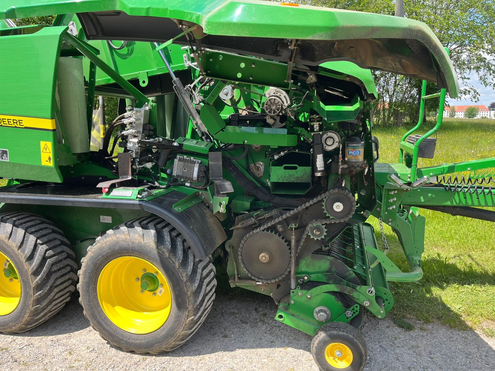 Press-/Wickelkombination van het type John Deere C441R, Gebrauchtmaschine in Günzach (Foto 9)