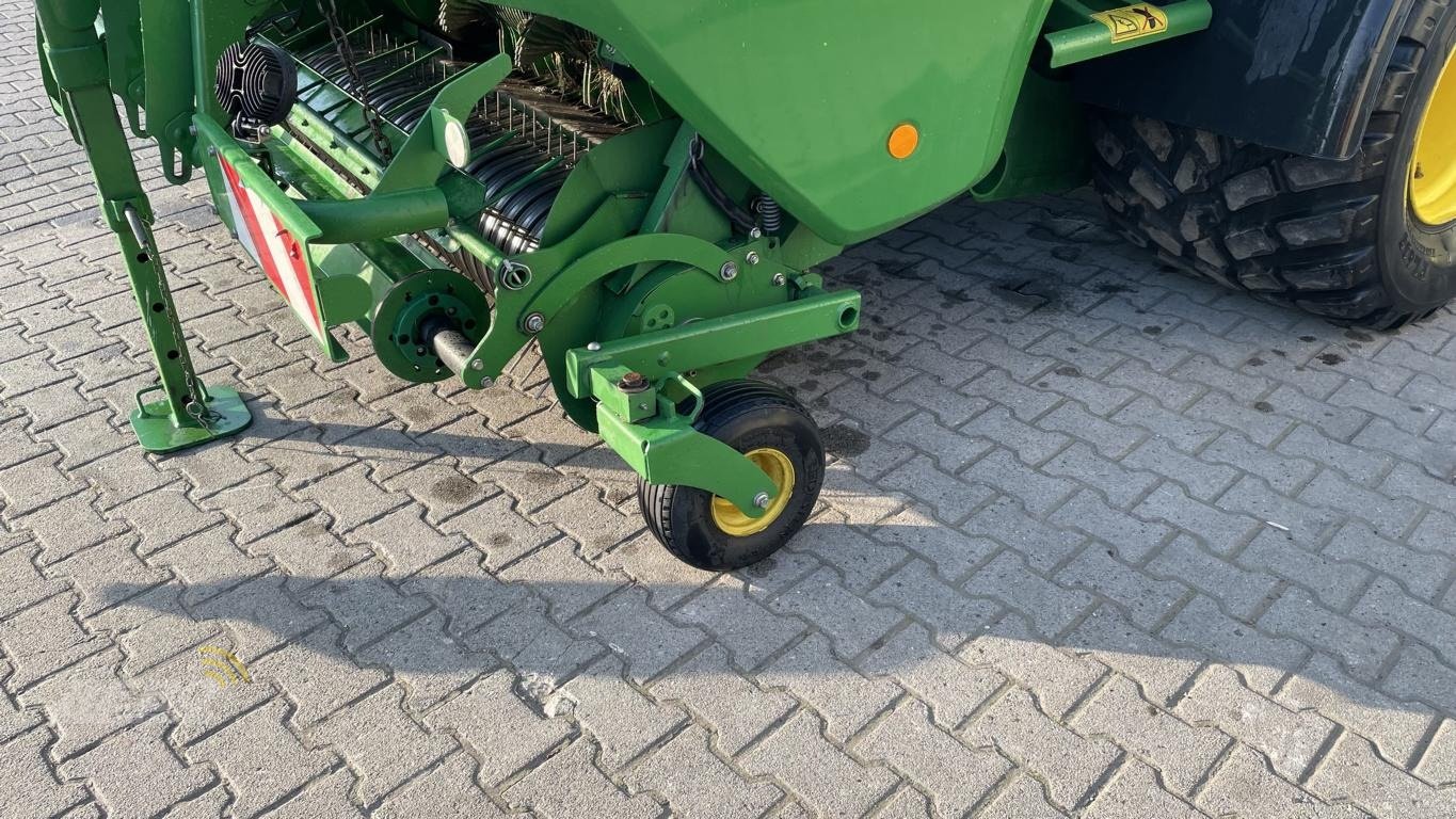 Press-/Wickelkombination del tipo John Deere C441R, Gebrauchtmaschine In Aurich (Immagine 9)