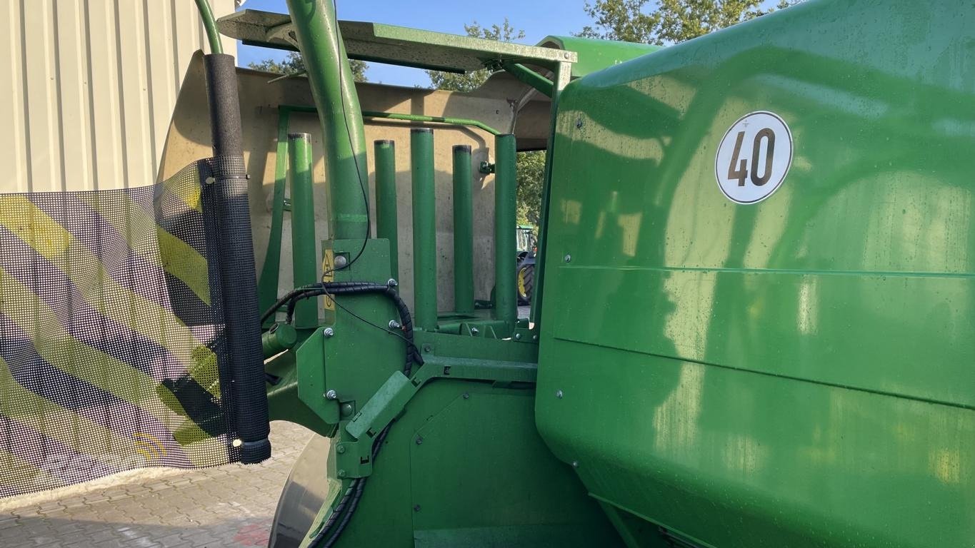 Press-/Wickelkombination del tipo John Deere C441R, Gebrauchtmaschine In Aurich (Immagine 18)