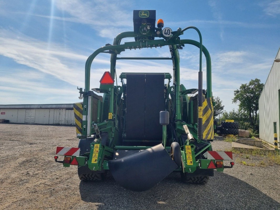 Press-/Wickelkombination του τύπου John Deere C461R MaxiCut HC 25 (MY19), Gebrauchtmaschine σε Neubrandenburg (Φωτογραφία 4)