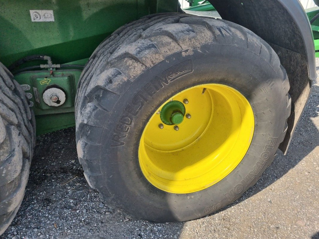 Press-/Wickelkombination du type John Deere C461R MaxiCut HC 25 (MY19), Gebrauchtmaschine en Neubrandenburg (Photo 13)