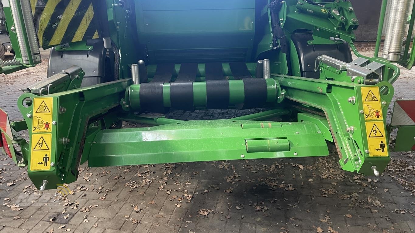 Press-/Wickelkombination a típus John Deere FESTKAMMER-KOMBIPRESSE C441R, Neumaschine ekkor: Aurich (Kép 17)