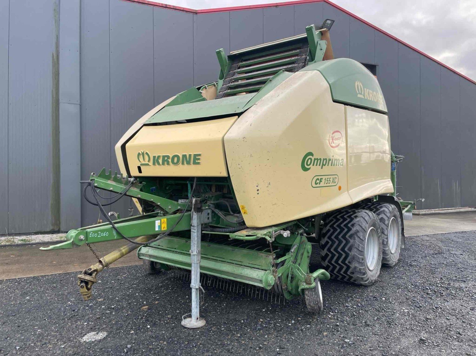 Press-/Wickelkombination del tipo Krone Presse enrubanneuse COMPRIMA CF155XC Krone, Gebrauchtmaschine In SAINT CLAIR SUR ELLE (Immagine 2)