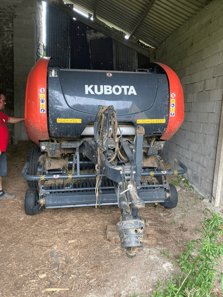 Press-/Wickelkombination Türe ait Kubota BF 2225, Gebrauchtmaschine içinde ISIGNY-LE-BUAT (resim 2)