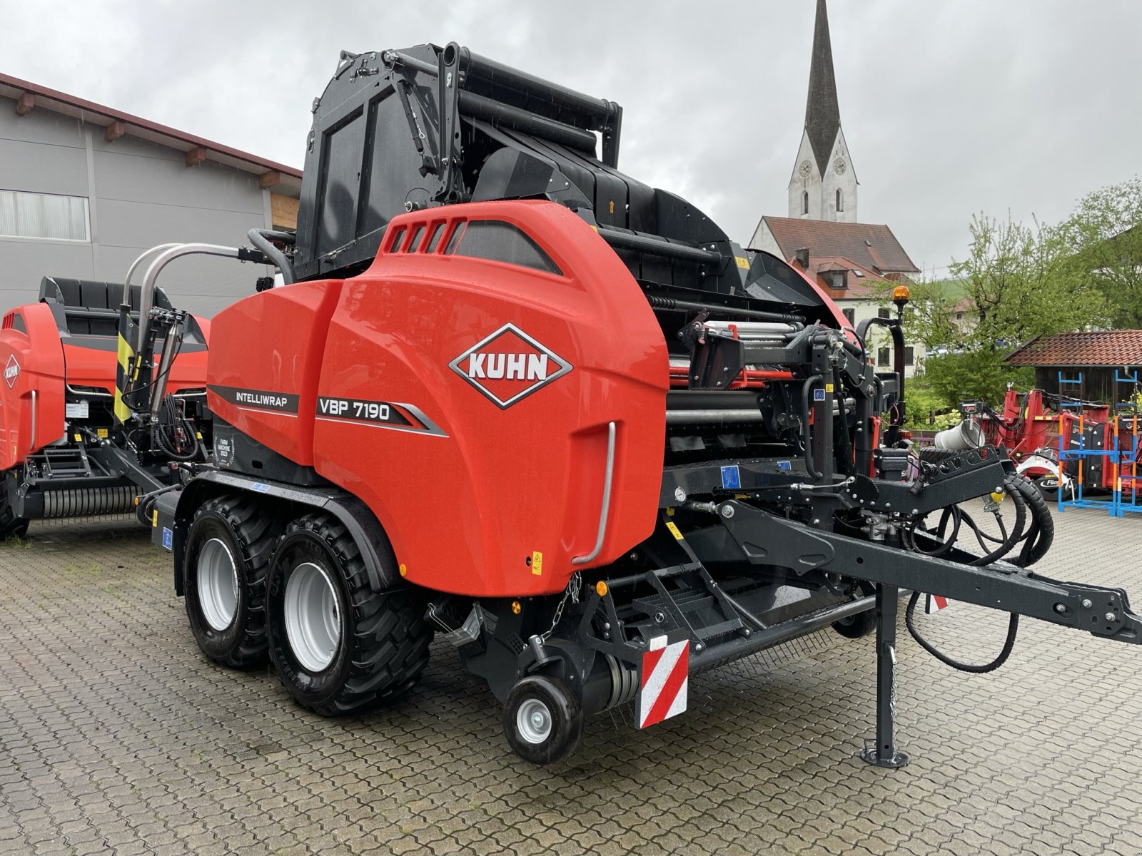 Press-/Wickelkombination del tipo Kuhn VBP 7190, Neumaschine en Amerang / OT. Kirchensur (Imagen 1)