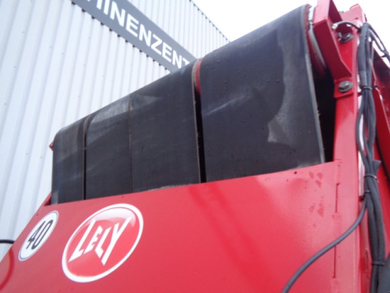 Press-/Wickelkombination du type Lely RP 445, Gebrauchtmaschine en Holle- Grasdorf (Photo 4)