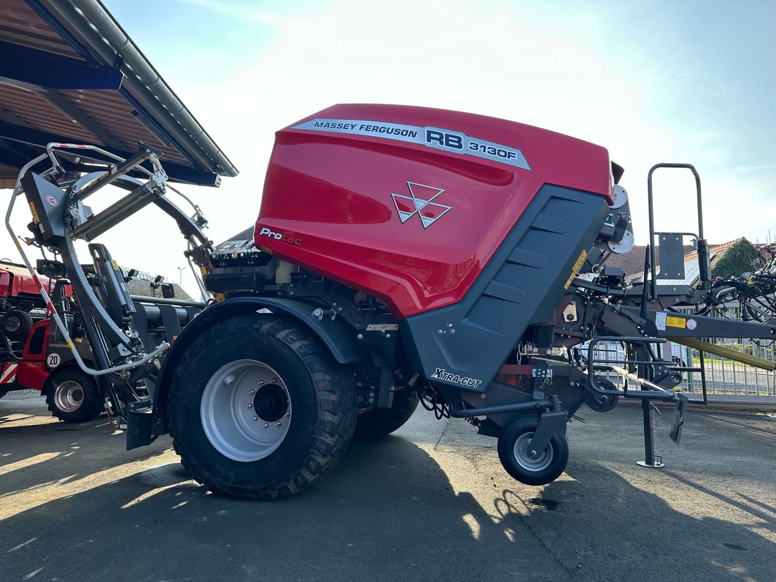 Press-/Wickelkombination of the type Massey Ferguson 3130 F P-W-Kombi 25Messer, Gebrauchtmaschine in Olsberg (Picture 2)