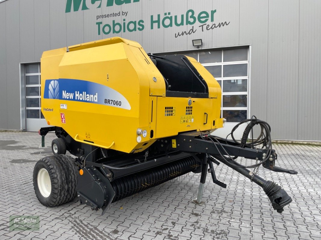 Press-/Wickelkombination del tipo New Holland BR 7060 CropCutter II, Neumaschine In Borgholzhausen (Immagine 3)