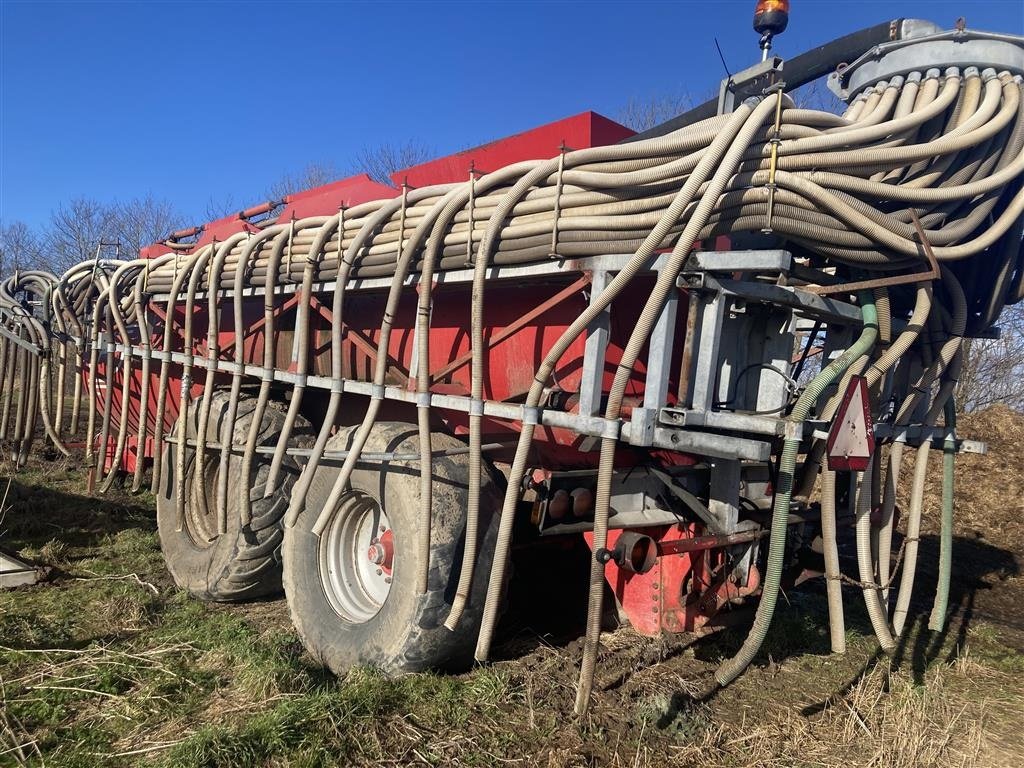 Pumpfass del tipo AP 20000L MED KRAN og 24m bom, Gebrauchtmaschine In Hadsund (Immagine 3)