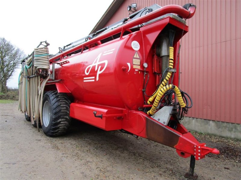 Pumpfass типа AP GV 25  m/24 meter slangebom, Gebrauchtmaschine в Nykøbing Mors (Фотография 1)