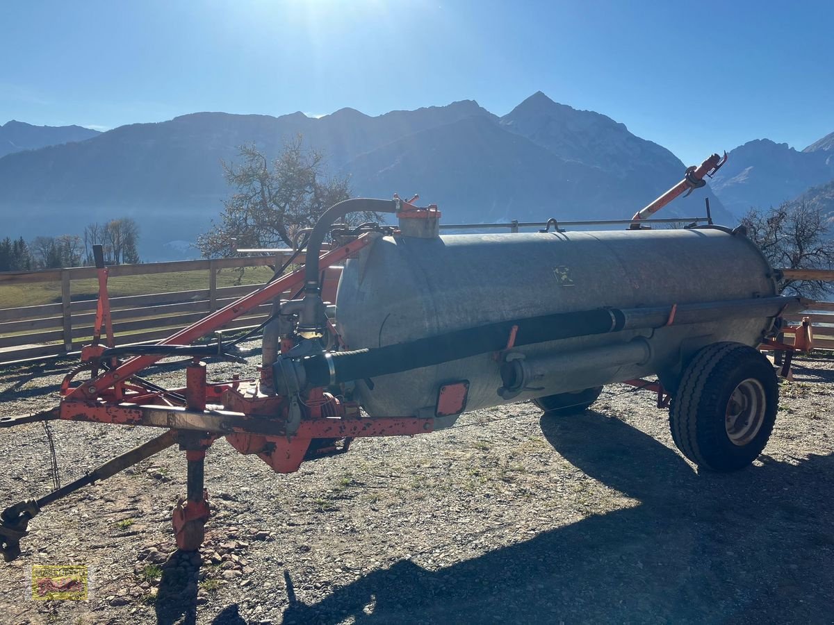 Pumpfass van het type Bauer Kombifass 3000L mit Werfer, Gebrauchtmaschine in Kötschach (Foto 12)