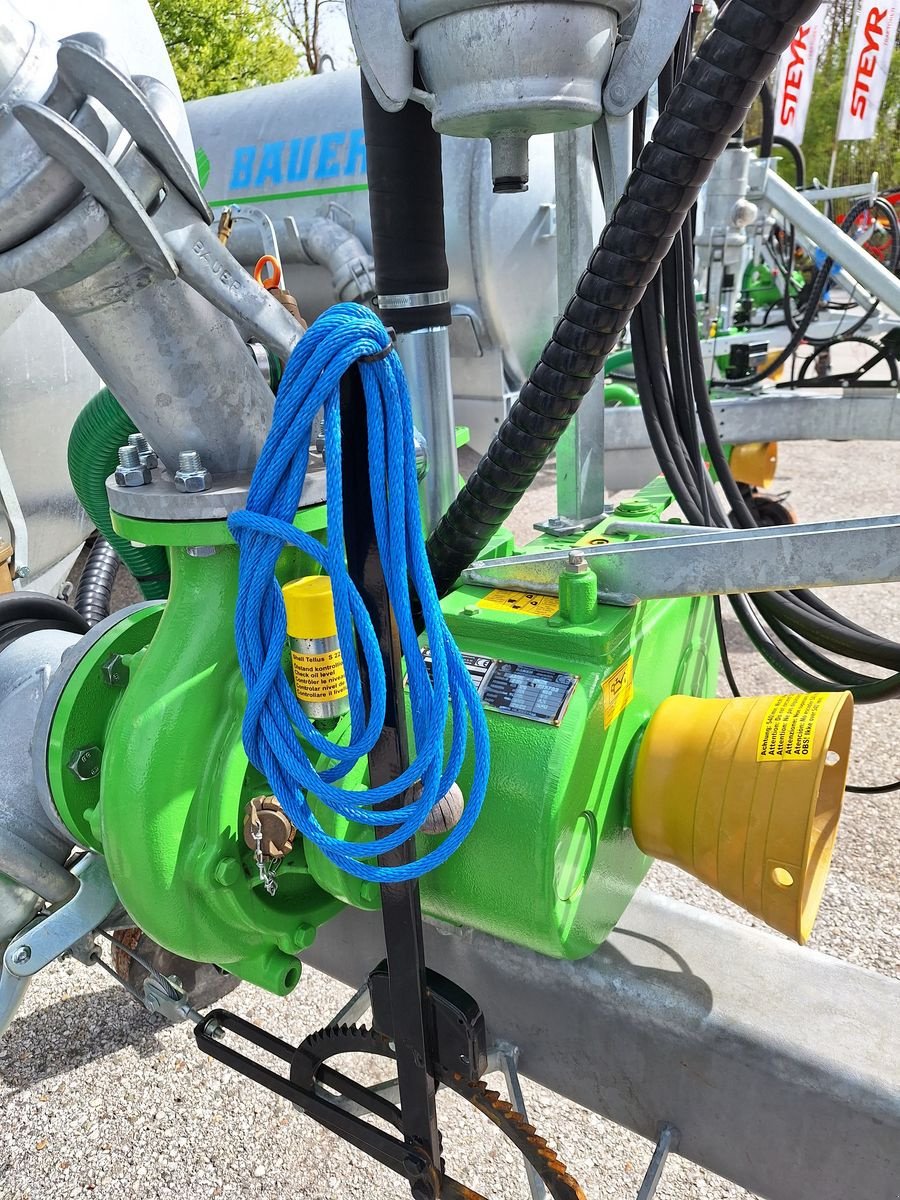 Pumpfass des Typs Bauer Kombifass K 63, Neumaschine in Bergheim (Bild 10)