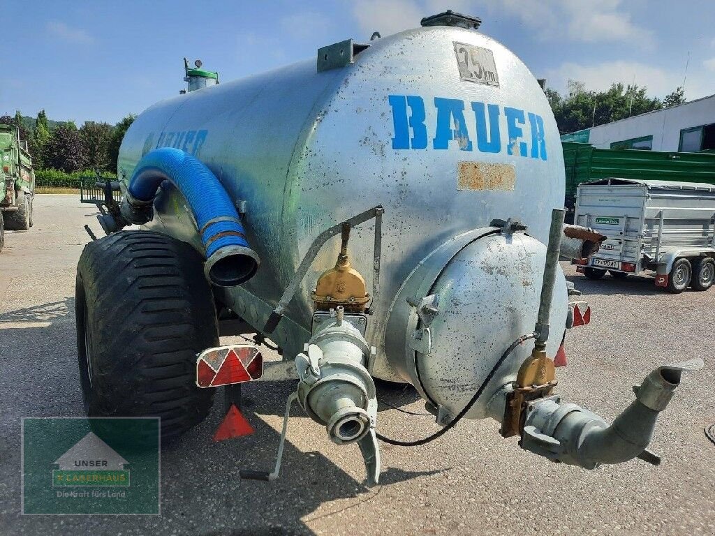 Pumpfass Türe ait Bauer V70, Gebrauchtmaschine içinde Perg (resim 7)