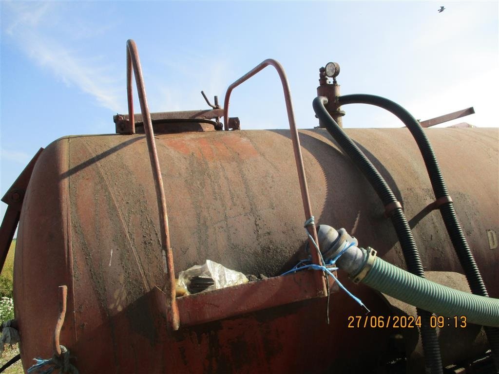 Pumpfass typu Belarus Reservedele sælges fra vognen, Gebrauchtmaschine v Høng (Obrázek 6)