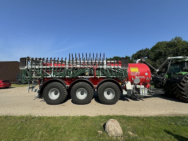 Pumpfass a típus Briri Field Commander 28, Gebrauchtmaschine ekkor: Schierling/Eggmühl